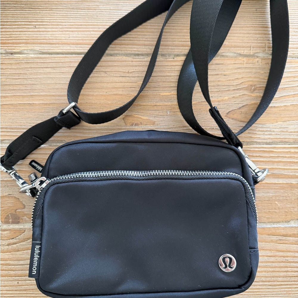 lululemon athletica Black Belt Bag